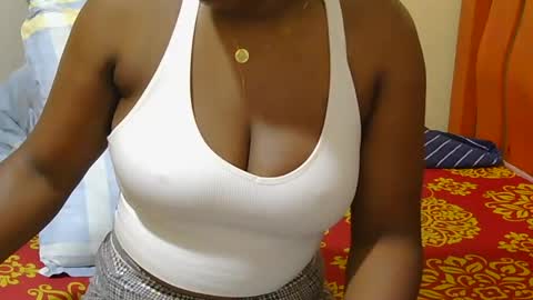 Snapshot of honey_caddy chatting on 06.17.26 honey_caddy online show from 06.17.26