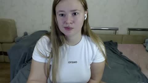 honey_caramelle online show from 12.12.24