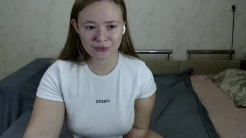 honey_caramelle online show from 12.15.24