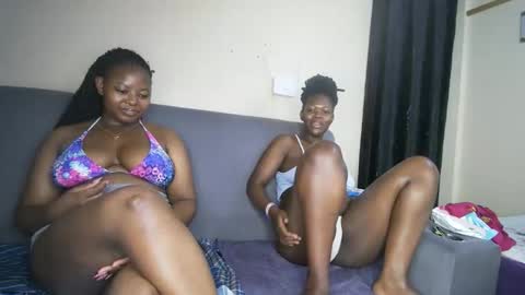 Snapshot of honey_drop1 chatting on 02.26.26 honey drop online show from 02.26.26