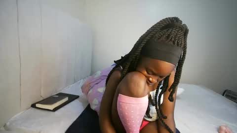 Snapshot of honey_drop1 chatting on 03.20.26 honey drop online show from 03.20.26