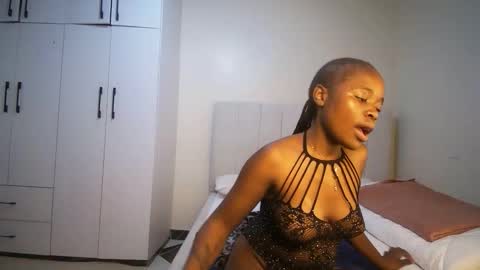 Snapshot of honey_drop1 chatting on 04.05.26 honey drop online show from 04.05.26