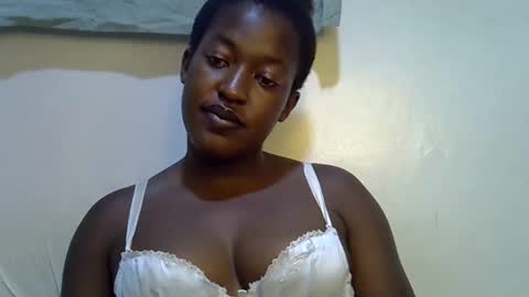 Snapshot of honey_dropp1 chatting on 05.22.26 honey_dropp1 online show from 05.22.26