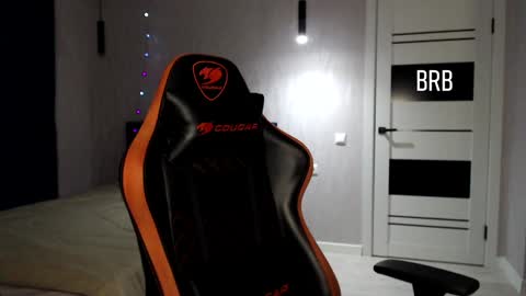 Wolfy online show from 01.05.25