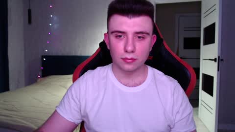 Wolfy online show from 01.06.25