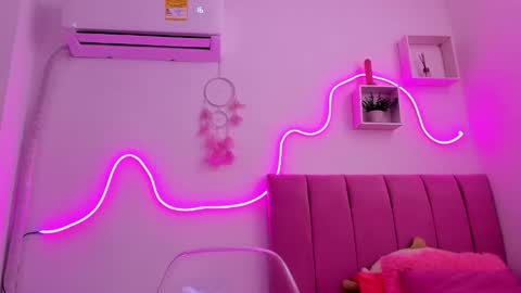 Jhenna martinez online show from 10.31.25