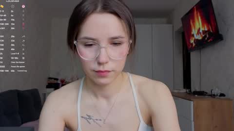 honey_peachy online show from 05.13.26