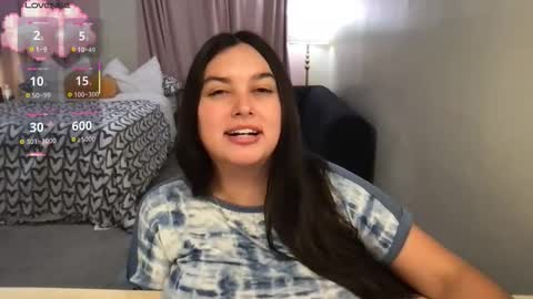 Tia online show from 10.19.25