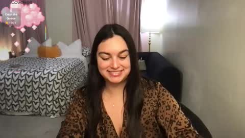 Tia online show from 10.20.25