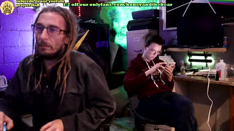 Honey and Bear online show from 01.15.25