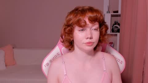 Snapshot of honeyautumn chatting on 01.13.25 honeyautumn online show from 01.13.25