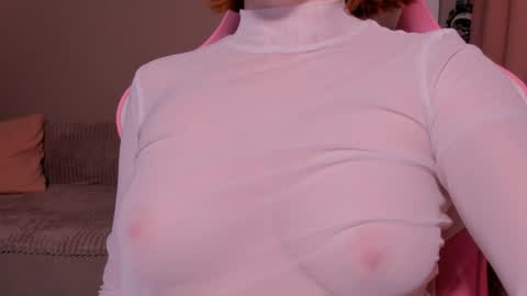 Snapshot of honeyautumn chatting on 01.16.25 honeyautumn online show from 01.16.25