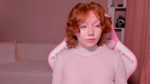 Snapshot of honeyautumn chatting on 01.19.25 honeyautumn online show from 01.19.25