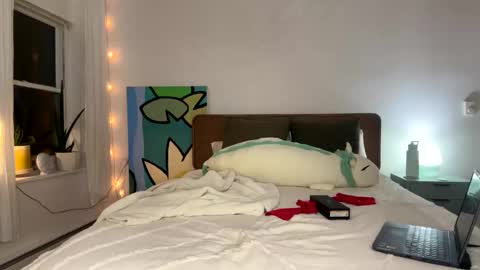 honeybbxx online show from 02.16.25