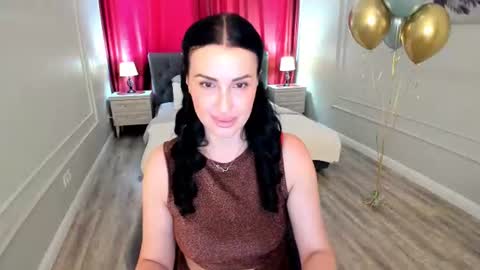 Snapshot of honeyblossome chatting on 07.05.26 Jacqueline online show from 07.05.26