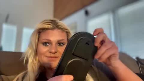 honeybuhnny online show from 03.02.26