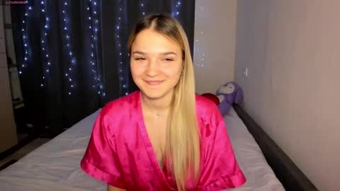 HoneyBunny  online show from 03.27.26