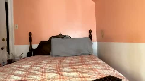 HoneyDrippinBunny online show from 02.27.26