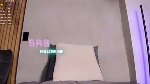 Snapshot of honeyhot69__ chatting on 02.19.25 Sofia independent model online show from 02.19.25