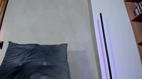 Snapshot of honeyhot69__ chatting on 10.27.25 Sofia independent model online show from 10.27.25