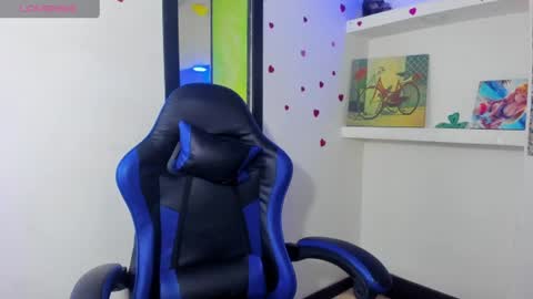 Snapshot of honeyluxe_ chatting on 06.19.26 HONEY LUXE online show from 06.19.26