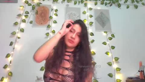 Mila K online show from 03.04.25