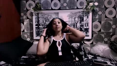 honeyrae01 online show from 02.05.26