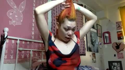 Snapshot of honeyruby chatting on 04.28.26 Ruby Sparks online show from 04.28.26