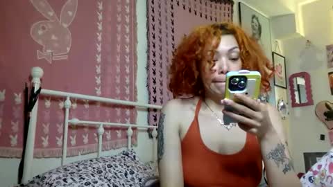 Snapshot of honeyruby chatting on 05.04.26 Ruby Sparks online show from 05.04.26