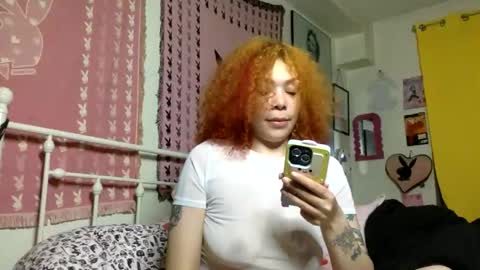 Snapshot of honeyruby chatting on 05.06.26 Ruby Sparks online show from 05.06.26