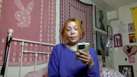 Snapshot of honeyruby chatting on 05.10.26 Ruby Sparks online show from 05.10.26