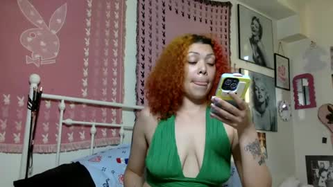 Snapshot of honeyruby chatting on 06.16.26 Ruby Sparks online show from 06.16.26