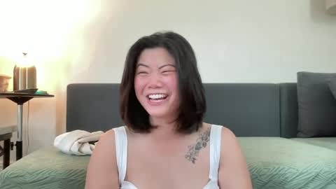 Snapshot of honeysunshineneko chatting on 07.07.26 HoneySunshineNeko online show from 07.07.26