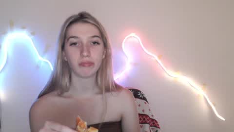 honeyveil online show from 05.13.26