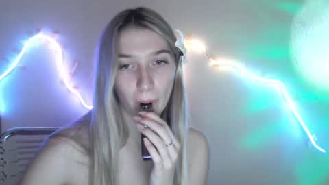 honeyveil online show from 05.29.26
