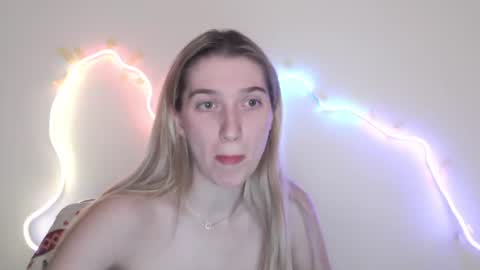 honeyveil online show from 06.19.26