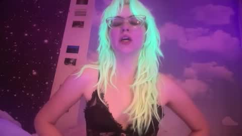 Emi Rose online show from 01.17.26