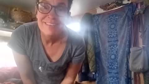 Snapshot of hoodoou chatting on 03.14.26 hoodoou online show from 03.14.26