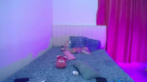 Snapshot of hoot_alicee chatting on 07.19.26 ONLYFANS online show from 07.19.26