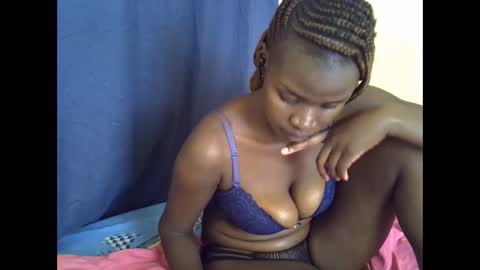 Snapshot of hope_terry chatting on 03.01.25 hope_terry online show from 03.01.25