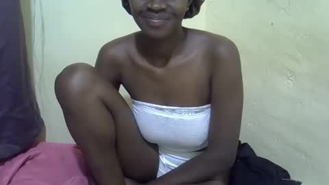 Snapshot of hope_terry chatting on 03.10.25 hope_terry online show from 03.10.25