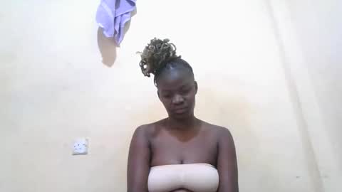 Snapshot of hope_terry chatting on 11.10.25 hope_terry online show from 11.10.25