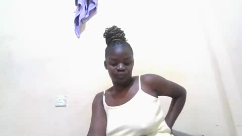 Snapshot of hope_terry chatting on 11.12.25 hope_terry online show from 11.12.25