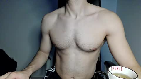 Snapshot of hornboy43 chatting on 04.01.26 Oliver Saints online show from 04.01.26