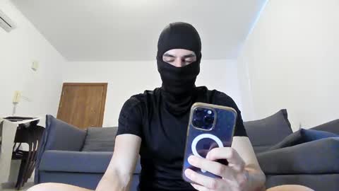 Snapshot of hornboy43 chatting on 05.03.26 Oliver Saints online show from 05.03.26