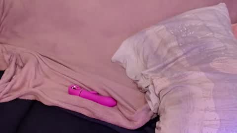 Roxy online show from 01.27.25