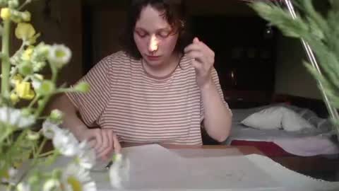 Snapshot of horndemonroxy chatting on 06.17.26 Roxy online show from 06.17.26