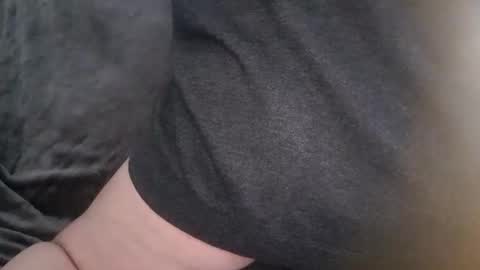 Snapshot of horneycumslutsucker chatting on 03.03.26 horneycumslutsucker online show from 03.03.26