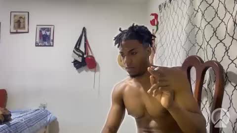 Snapshot of horneyguy2399 chatting on 11.12.25 sugarbaby online show from 11.12.25