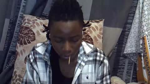 Leila online show from 03.10.26